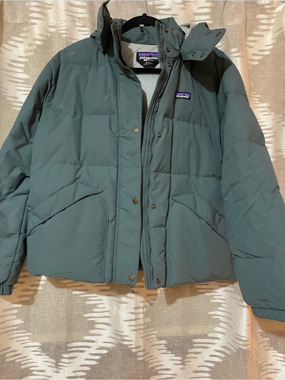 Patagonia Womens green puffer Jacket